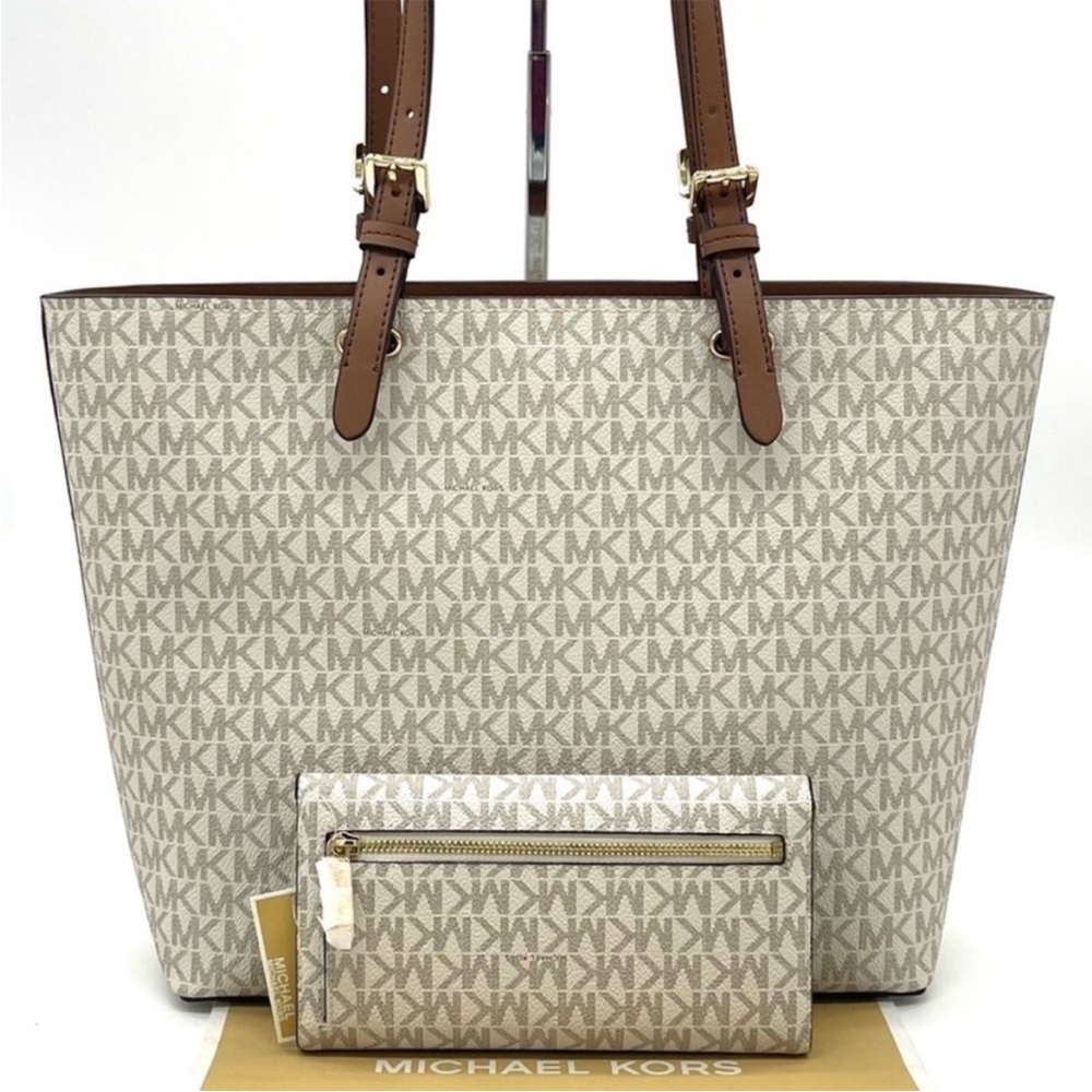 Michael Kors Medium Double Packet Tote Bag & Trifold Wallet Vanilla/Brown - Picture 4 of 13